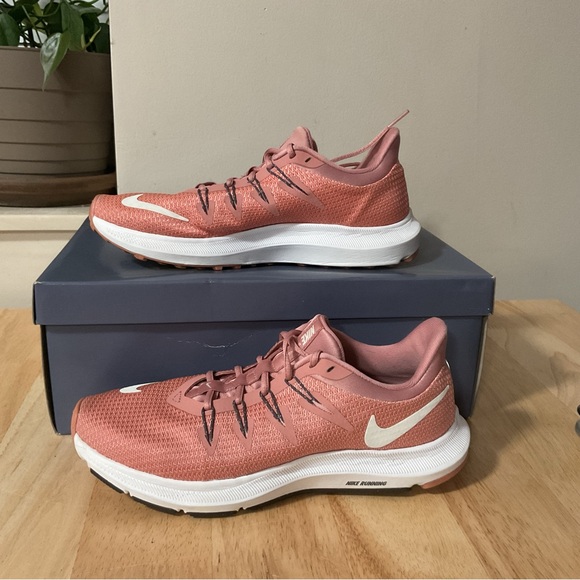 Nike Quest Women Sz 6.5 Rust Salmon Color Lightweight Mesh Running Shoes Sneaker - Picture 10 of 11